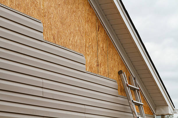 Professional Siding Inspection technician working in Marlboro, NJ